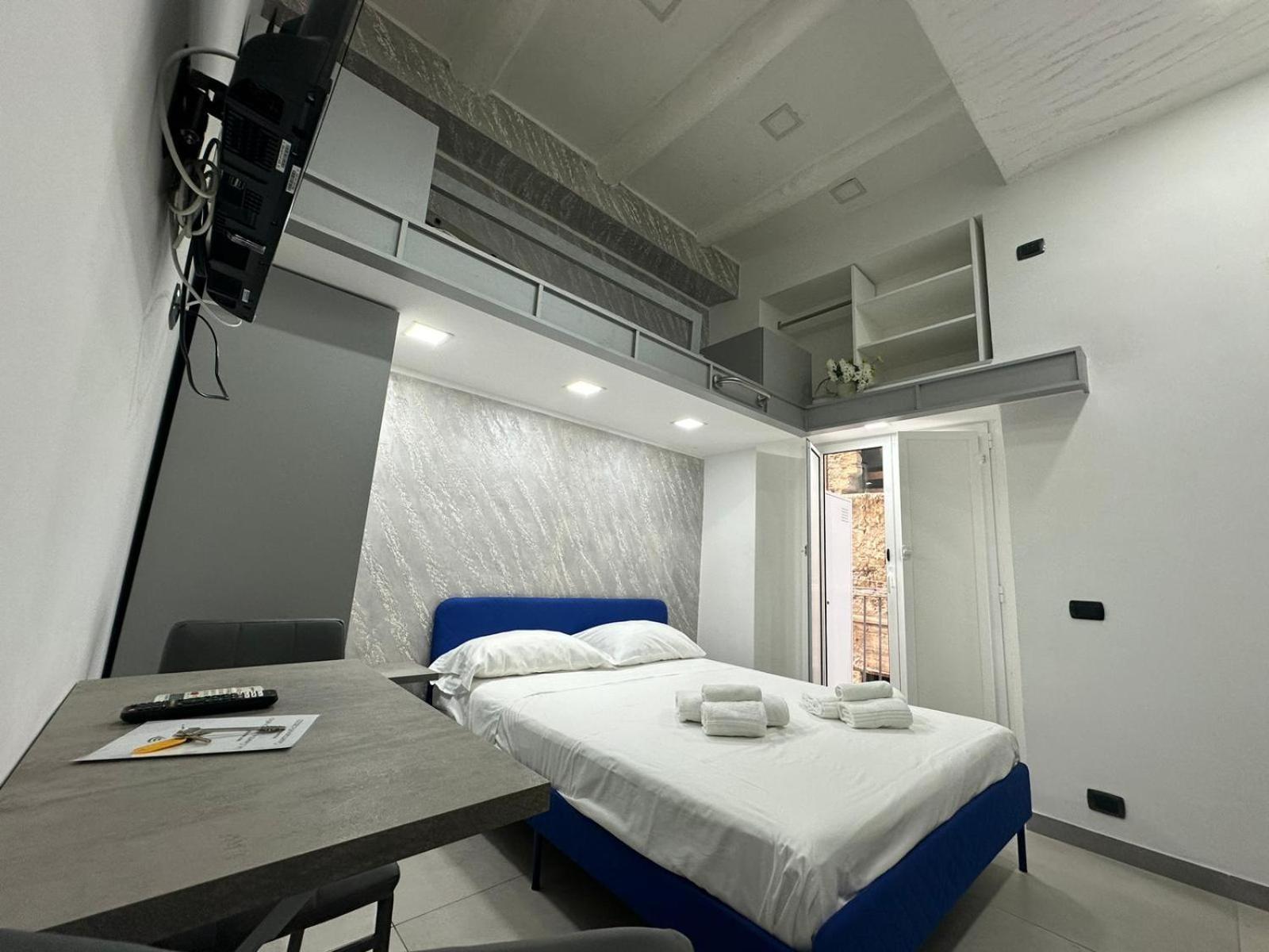 Apartment La Casetta Agli Orefici By Domusextra Naples